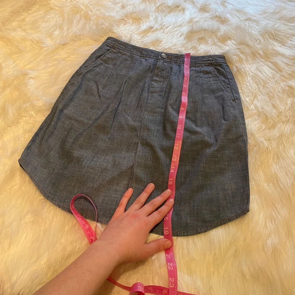 Banana Republic cute blue denim skirt size 0 petite
